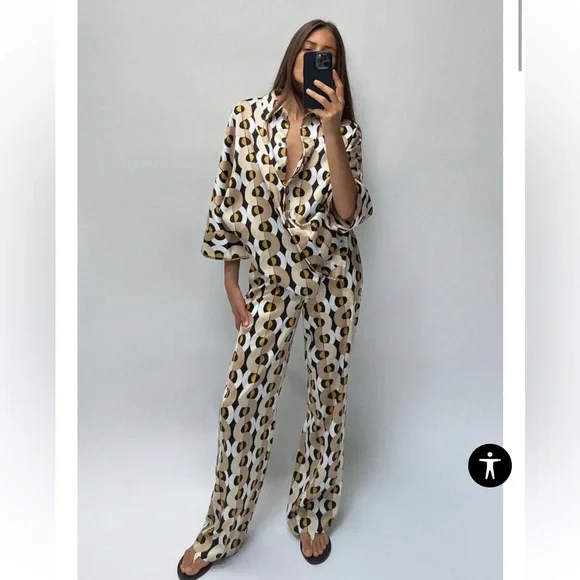 Zara GEOMETRIC PRINT STRAIGHT LEG PANTS Size XS NWT - Picture 4 of 6